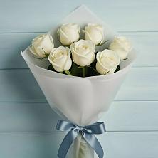Букет 7 Белых роз Эдлесс Лав в Дорогобуже
