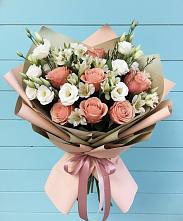 Букет цветов из:  Розы, Альстромерии и Лизиантусы в Дорогобуже