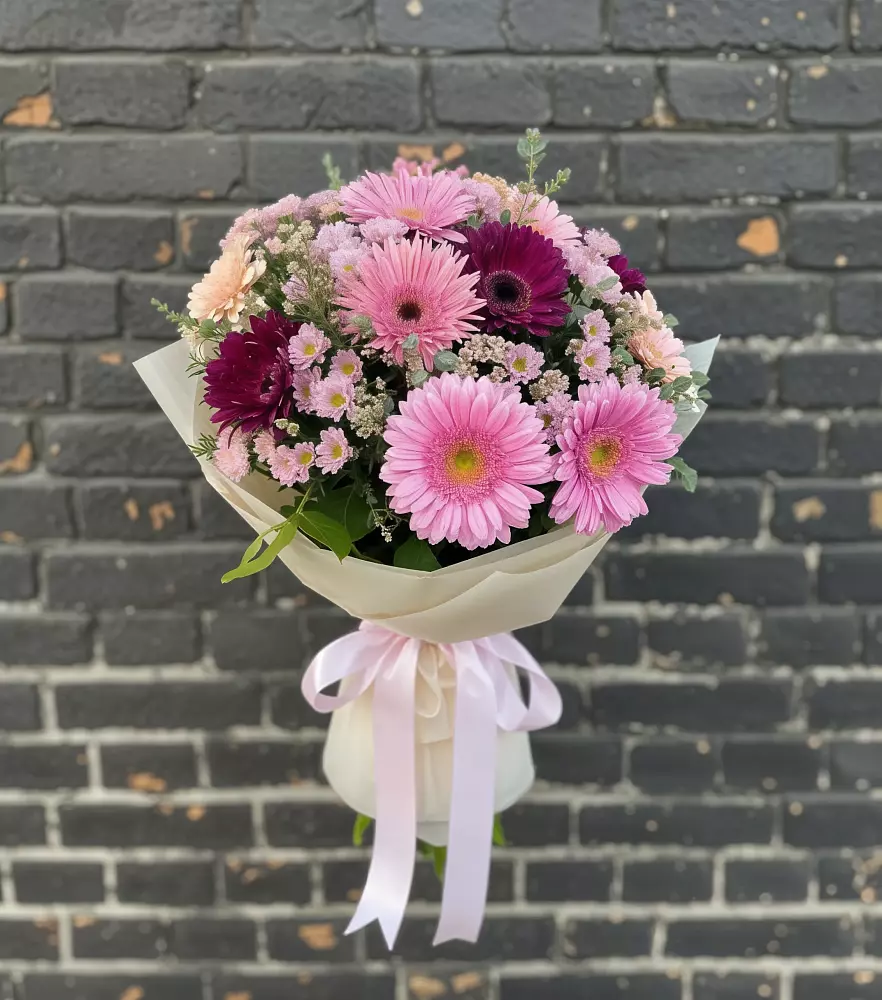 Букет цветов из: Герберы и Хризантемы в Дорогобуже