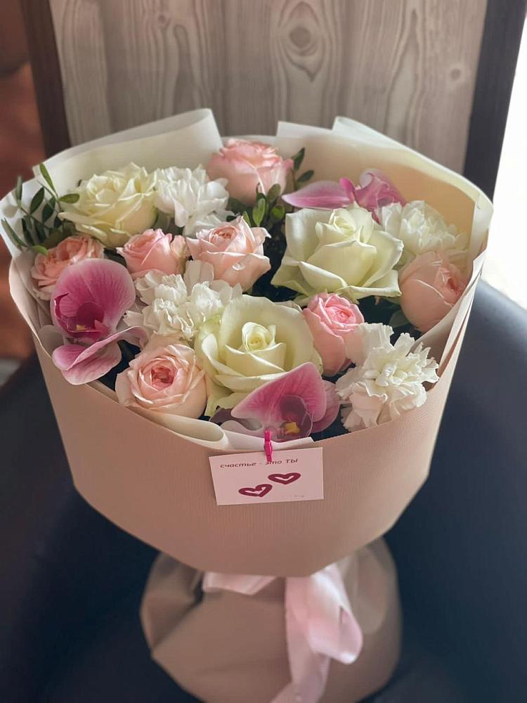 Букет цветов из: Орхидеи, Розы и Гвоздики в Дорогобуже