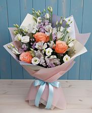Букет цветов из:  Лизиантусы, Розы, Альстромерии и Гипсофила в Дорогобуже