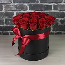 Цветочная композиция из Розы в шляпной коробке в Дорогобуже