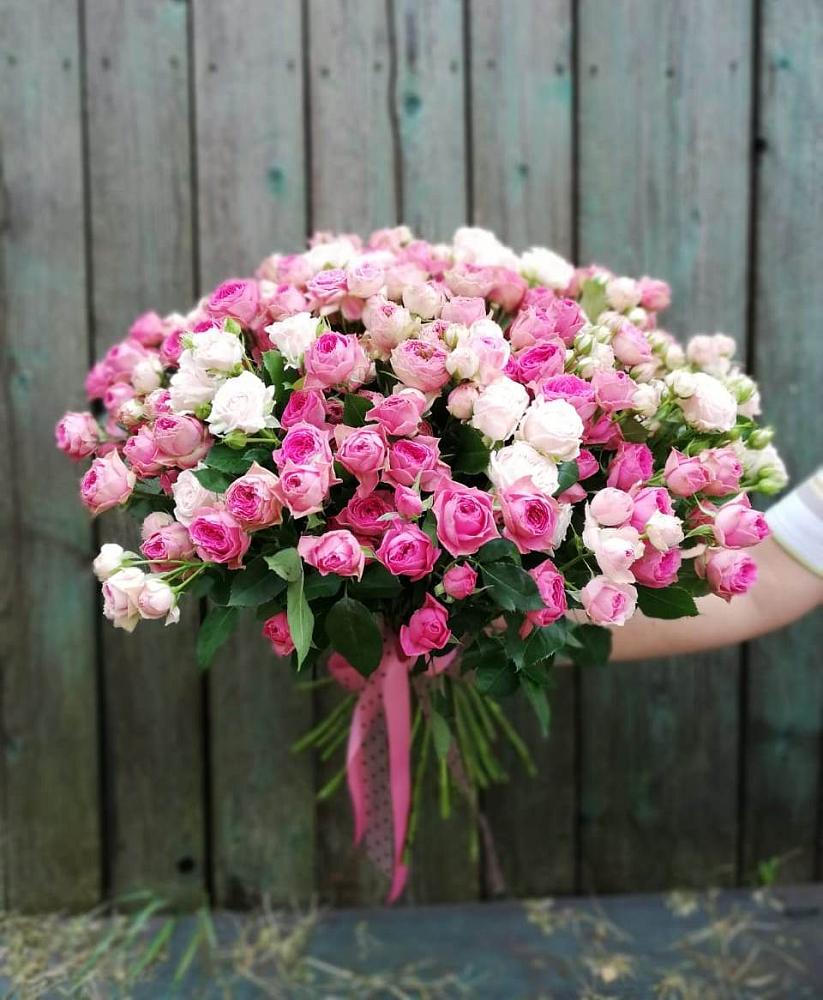 Букет Розовые кустовые розы Натали и Лав Лидия в Дорогобуже