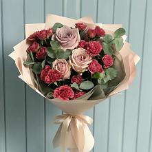 Букет цветов из:  Гвоздики и Розы в Дорогобуже